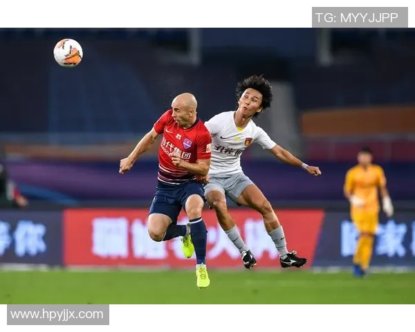 武汉足球队与重庆足球队赛后复盘分析比赛节奏与战术表现的深度探讨