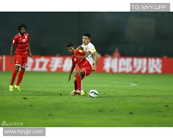 国足足球直播精彩瞬间回顾与分析助你更好理解比赛动态 国足足球直播精彩瞬间回顾与分析助你更好理解比赛动态